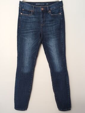 INC Denim "Madison Skinny" Stretch Denim Jeans Sz. 8 x 29" - Like New